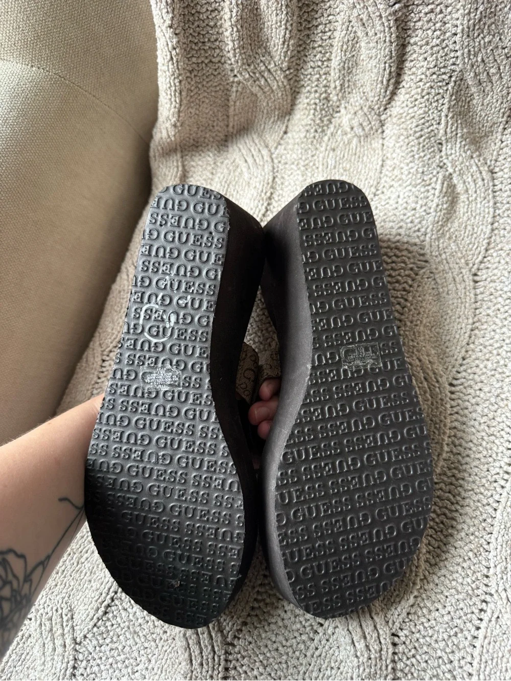 GUESS Black Wedge Flip Flops with Tan Monogram Strap